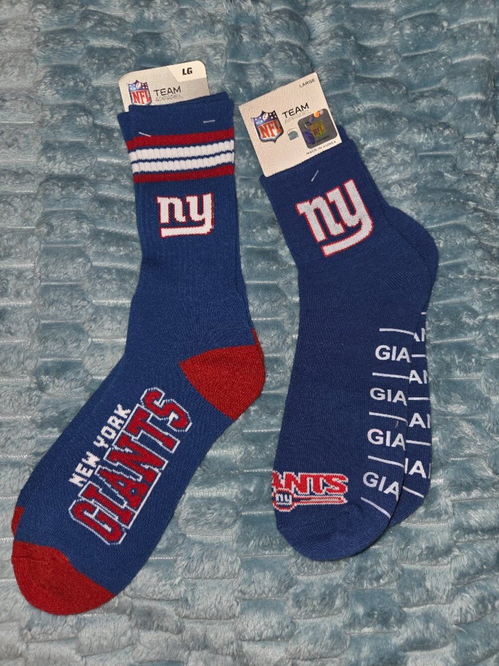 2 pairs NY Giants Socks NFL